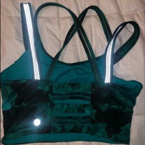 Lululemon sports bra medium reversible!!